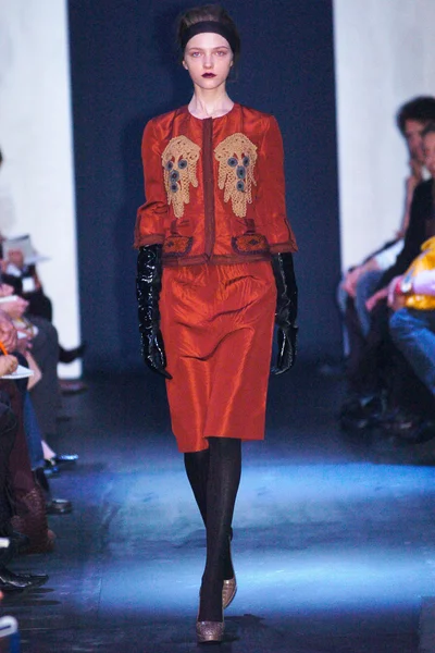 Look 29